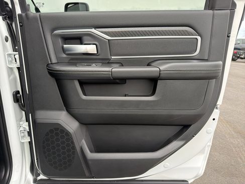 New 2026 RAM 2500 Big Horn AWD/4WD image 34