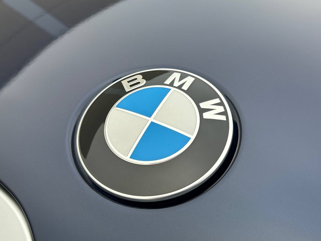 Used 2025 BMW ALPINA XB7 AWD/4WD image 31