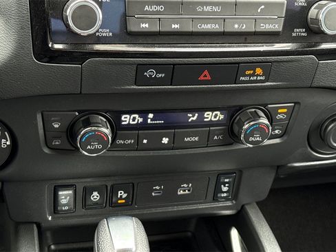 Used 2024 Nissan Frontier SV w/ SV Convenience Package image 28