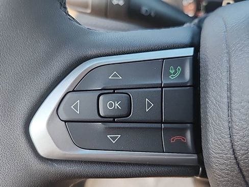 New 2026 Jeep Compass Latitude image 11