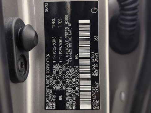 Used 2023 Lexus GX 460 Premium image 45