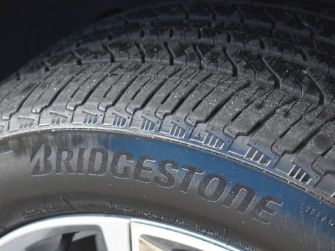 Certified 2023 Chevrolet Suburban High Country w/ Premium Package 2 image 32