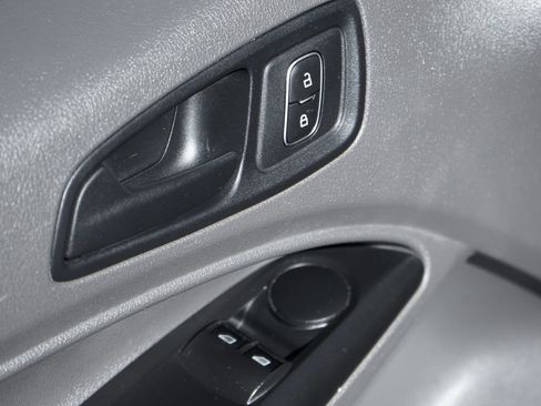 Used 2019 Ford Transit Connect XL image 15