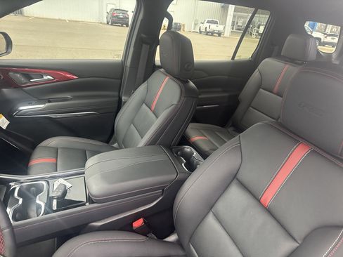 Used 2024 Chevrolet Traverse RS w/ LPO, Floor Liner Package image 11