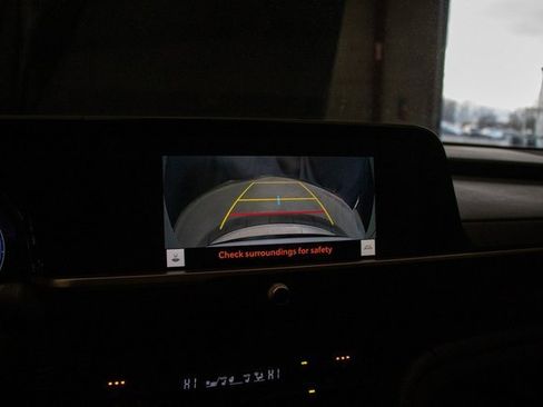 Used 2025 Toyota Crown Signia image 39