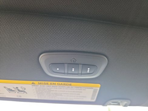 New 2026 Chrysler Pacifica Select image 12