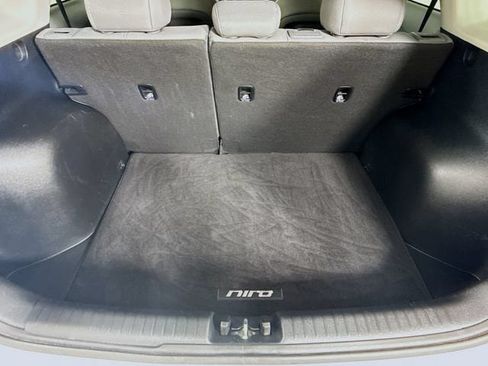 Used 2022 Kia Niro LX FWD image 23