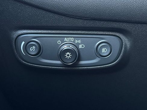 Used 2020 Chevrolet Equinox LT w/ Sport Edition image 32