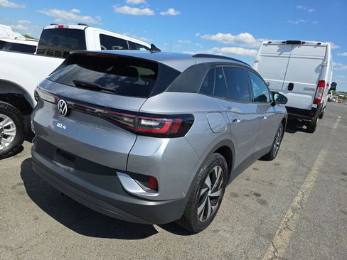 Used 2023 Volkswagen ID.4 Pro AWD/4WD image 3