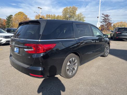 Certified 2024 Honda Odyssey EX-L image 6