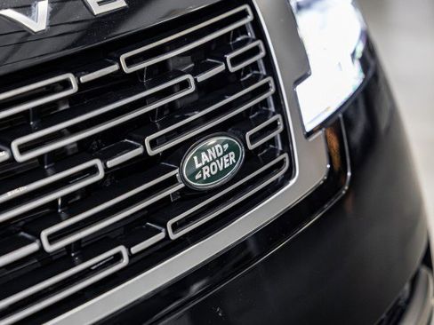 Used 2023 Land Rover Range Rover SE image 39