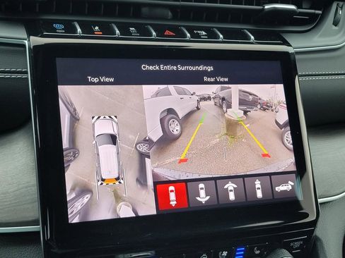 New 2025 Jeep Grand Cherokee Limited 4xe image 19