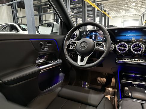 Certified 2023 Mercedes-Benz GLA 250 4MATIC image 24