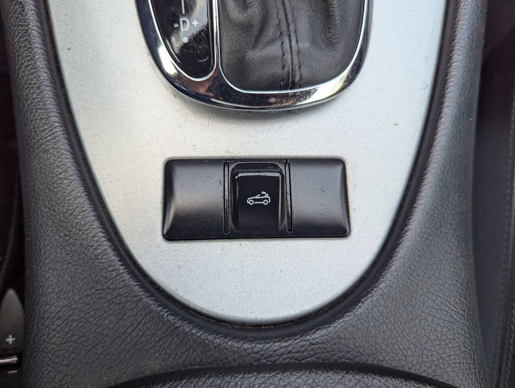 Used 2007 Mercedes-Benz CLK 63 AMG Cabriolet image 28