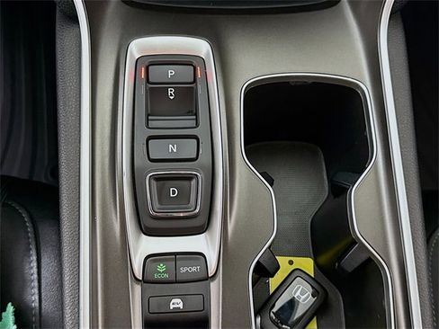 Used 2022 Honda Accord Hybrid image 19