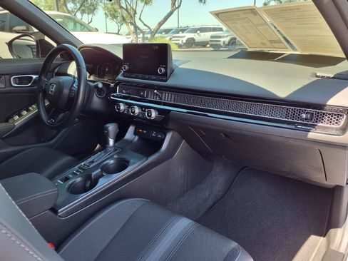 Used 2024 Honda Civic Sport image 10