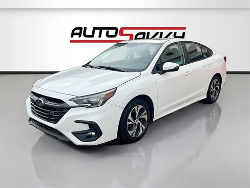 Used 2023 Subaru Legacy Premium image 3