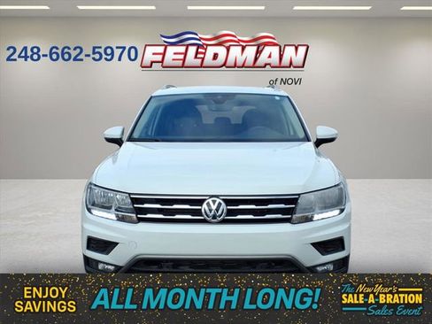 Used 2020 Volkswagen Tiguan SEL image 2