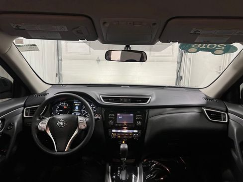 Used 2016 Nissan Rogue SV AWD/4WD image 33