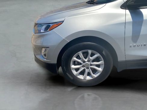 Used 2020 Chevrolet Equinox LS w/ LS Convenience Package FWD image 30