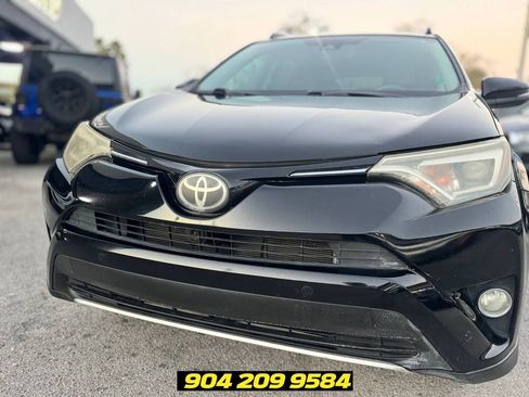 Used 2016 Toyota RAV4 Limited FWD image 12