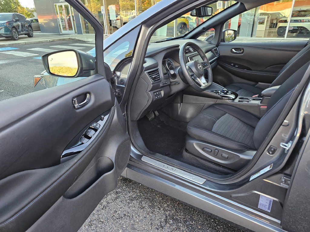 Used 2023 Nissan Leaf SV Plus FWD image 21