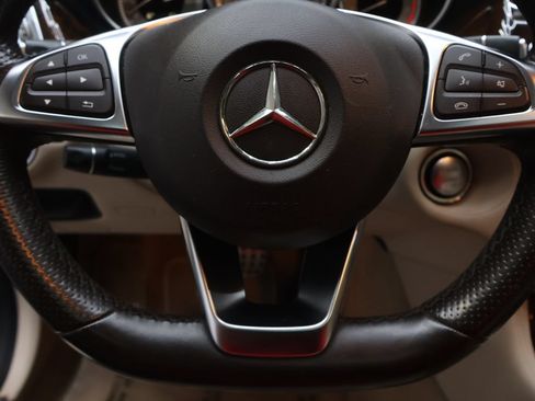 Used 2015 Mercedes-Benz CLS 550 4MATIC w/ Premium Package image 18