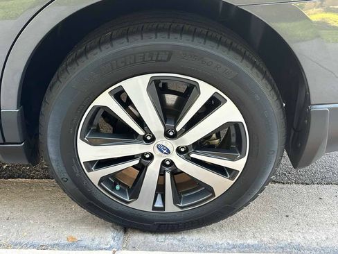 Used 2018 Subaru Outback 2.5i Limited AWD/4WD image 57