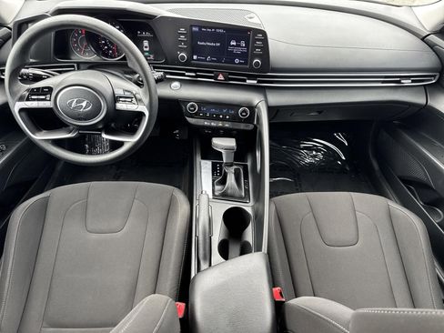 Used 2022 Hyundai Elantra SEL w/ Cargo Package image 8