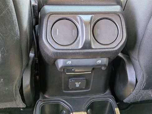 Certified 2021 Jeep Wrangler Unlimited Rubicon AWD/4WD image 27