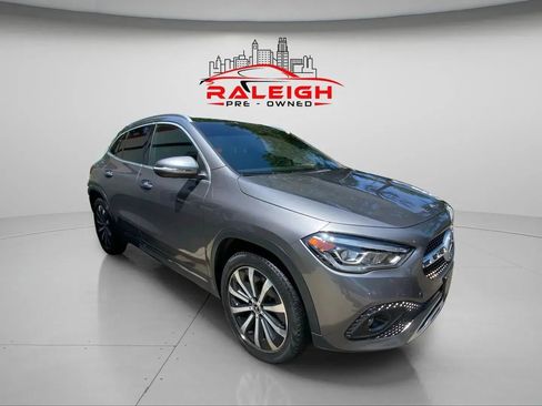 Used 2021 Mercedes-Benz GLA 250 4MATIC image 4