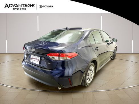 Used 2026 Toyota Corolla LE FWD image 7