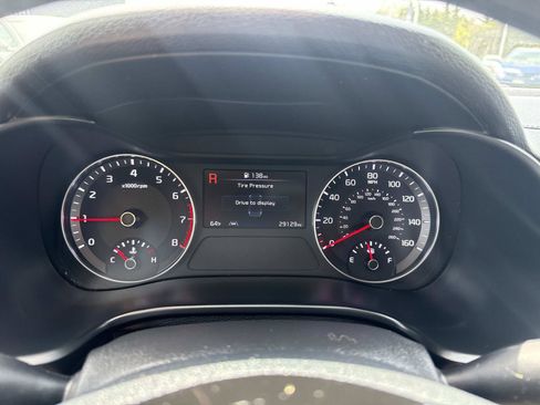 Used 2023 Kia Forte LXS w/ LXS Technology Package FWD image 32