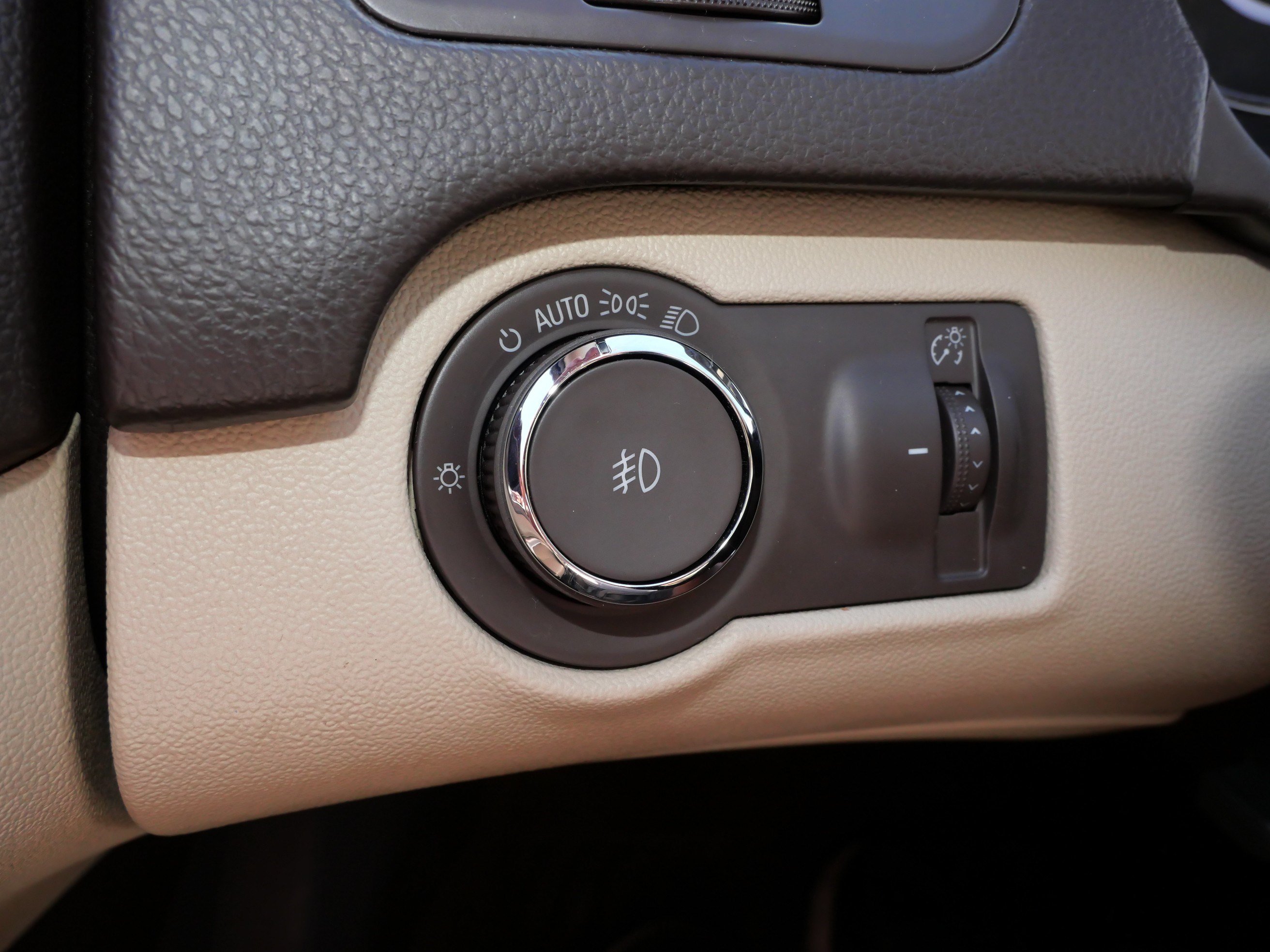 Used 2014 Buick Regal Premium FWD image 27