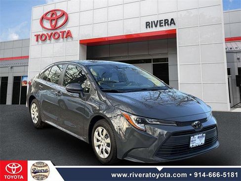 Certified 2023 Toyota Corolla LE image 2