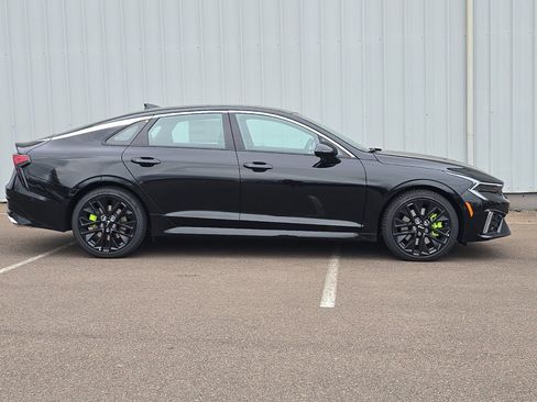New 2026 Kia K5 GT image 4