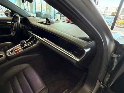 Used 2019 Porsche Panamera 4 image 52