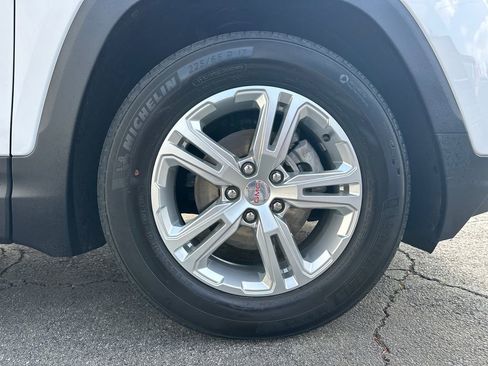 Used 2022 GMC Terrain SLE w/ Driver Convenience Package image 13