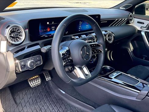 Used 2025 Mercedes-Benz CLA 35 AMG 4MATIC image 18