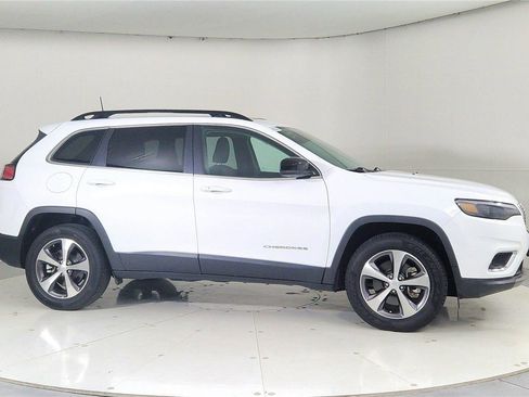 Used 2022 Jeep Cherokee Limited image 8