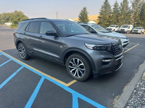 Used 2023 Ford Explorer ST-Line w/ Class IV Trailer Tow Package AWD/4WD image 1