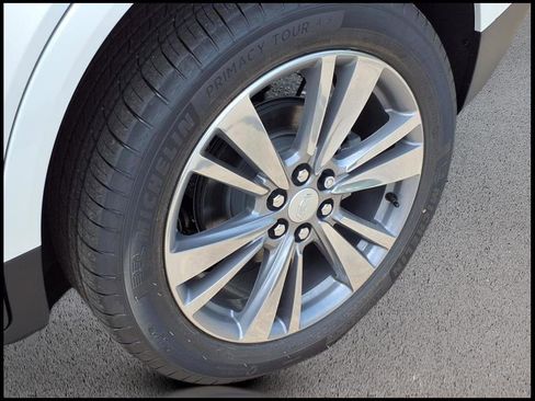 New 2025 Cadillac XT5 Premium Luxury w/ Technology Package image 9