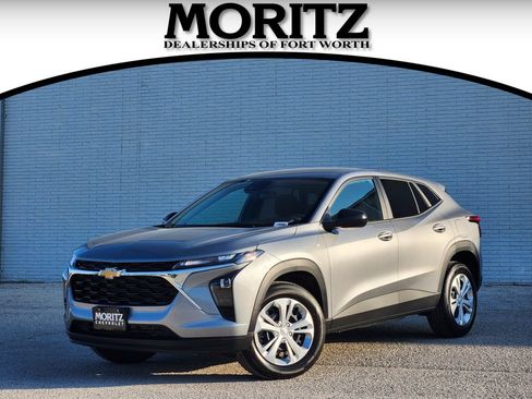 New 2026 Chevrolet Trax LS w/ Driver Confidence Package FWD image 1