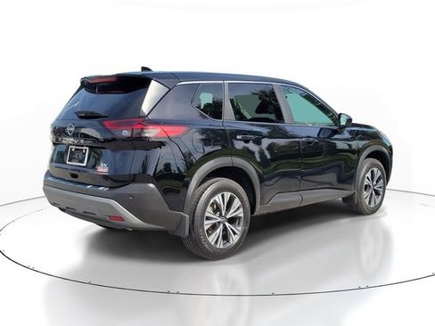 Used 2023 Nissan Rogue SV FWD image 4