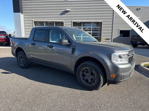 Certified 2024 Ford Maverick XLT image 1