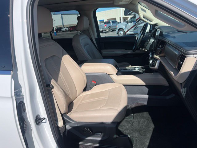 Used 2022 Ford Expedition Limited RWD image 21