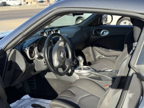 Used 2015 Nissan 370Z Sport 2dr Coupe 7A image 10