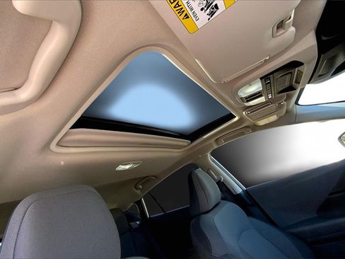 Certified 2025 Subaru Crosstrek 2.0i Premium image 25