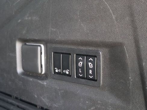 Used 2022 Chevrolet Tahoe High Country image 51