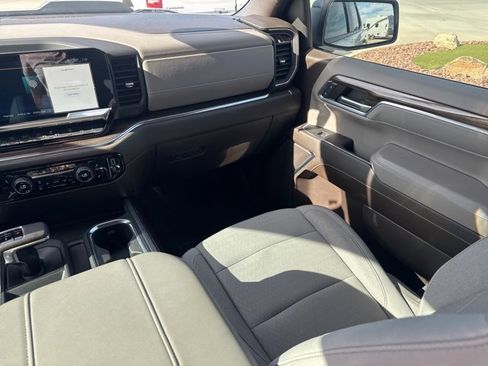 Used 2023 Chevrolet Silverado 1500 LT Trail Boss image 17